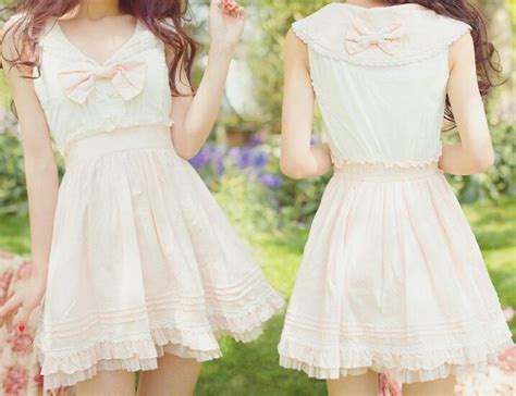 Cute Bow White And Light Pastel Pink Dress • ´ Fashion
