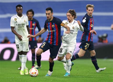 prediksi skor barcelona  real madrid  liga spanyol