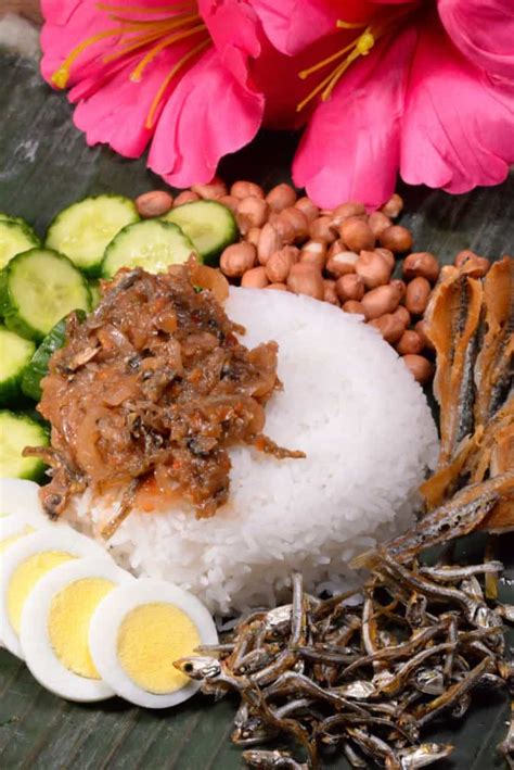malaysian nasi lemak coconut rice  dried anchovy sambal