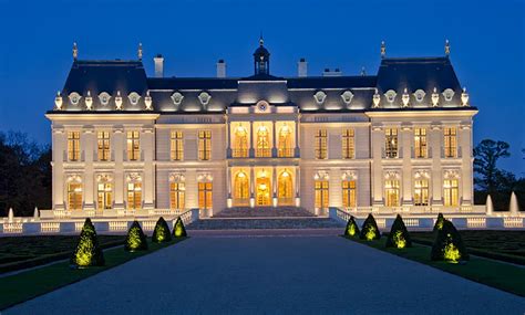 passion  luxury chateau louis xiv  louveciennes
