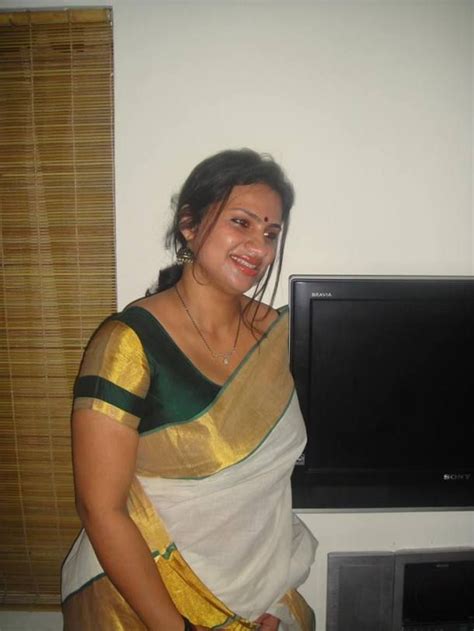 213 best images about indian aunty on pinterest actresses saree and tanushree dutta