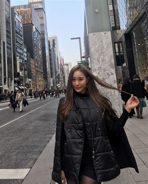 hyunju yoo athyunju instagram   highlights  stories instagram