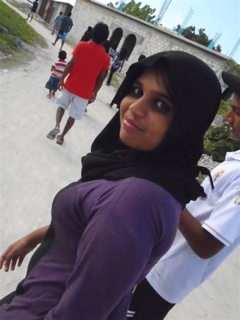 Dhivehi Burugaa Girls Hot Schuhii