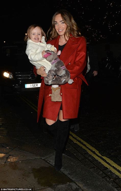 Tamara Ecclestone Enjoys Night Out With Daughter Sophia And Sister