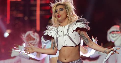 Lady Gaga S Little Monsters Hit Back At Body Shaming Trolls After Super