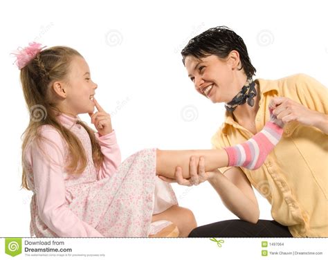 mother tickling daughter feet hot girl hd wallpaper