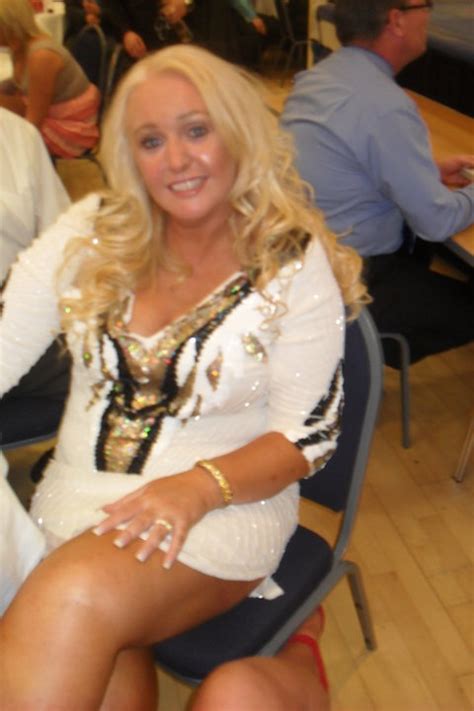 louise15474 49 from irvine is a mature woman looking