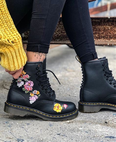 dr martens custom  muffin docmartensoutfits martens  martens  martens outfit