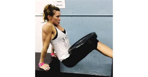 katie cassidy showed off her leg strength during her workout