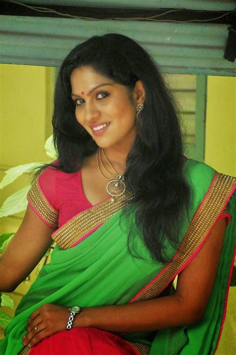 actress hd gallery swasika tamil movie actress latest photo stills in half saree