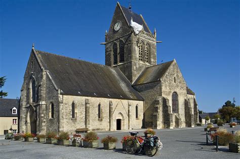 sainte mere eglise battle  normandy normandy tourism france