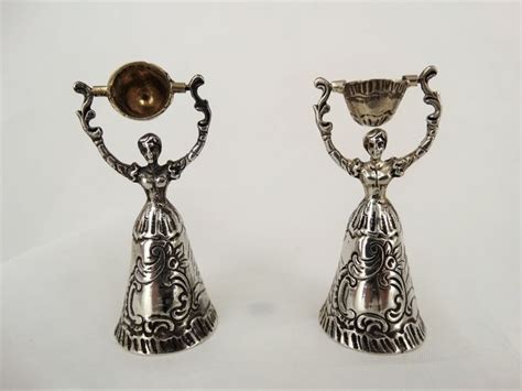veilinghuis catawiki twee zilveren miniatuur huwelijksbekers nederland ca