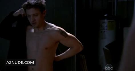 jeremy renner nude and sexy photo collection aznude men