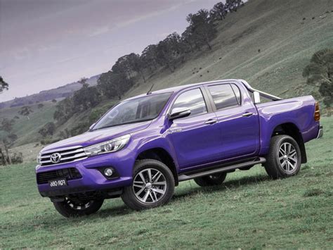 toyota hilux review