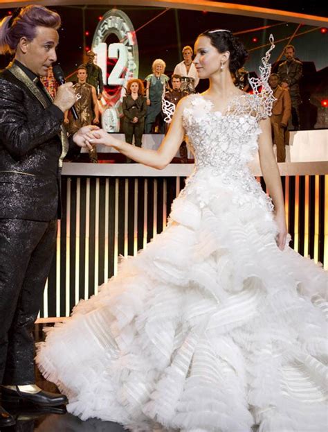 How Does Dakota Johnson S Fifty Shades Wedding Dress Rank