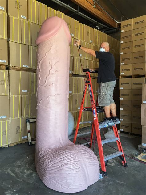 Sex Toy Company Erects World’s Largest Dildo 12 Foot 4 Inch Tall
