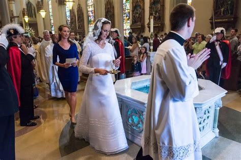 religion ‘married to jesus 38 year old virgin marries