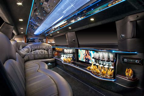 american eagle limo  party bus choosing   limo