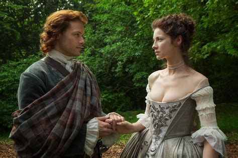 post premiere official photos from outlander episode 107 the wedding outlander tv news