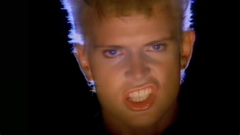 the scary thing that happened to billy idol s eyes
