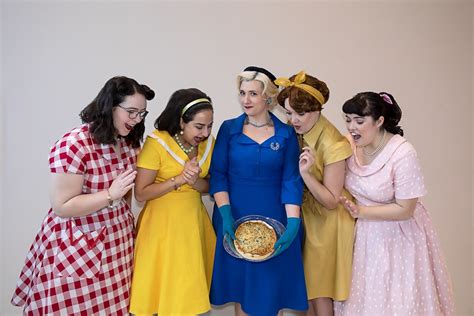 5 lesbians eating a quiche draws in the crowd with an immersive production