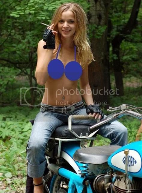 Girls On Motorcycles Pics And Comments Page 20 Triumph Forum