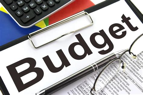budget   charge creative commons clipboard image