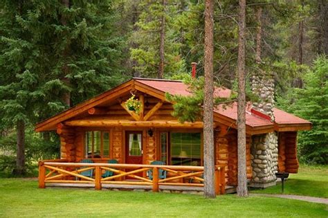 cozy alpine log cabin cozy homes life