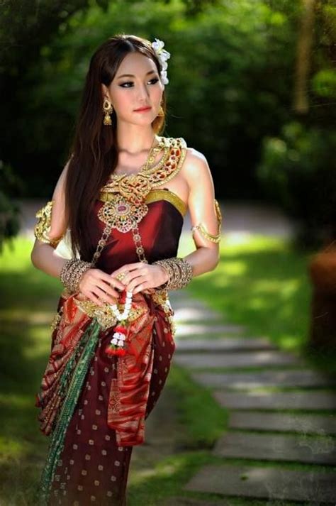 malay traditional traditional clothing pinterest traditional dresses and traditional dresses