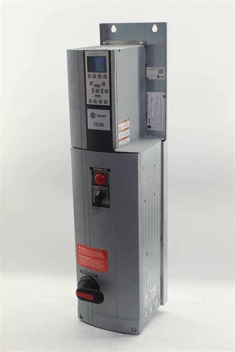 trane tr industrial control panel vfd    vac hp  plc surplus supply