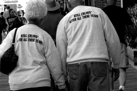 old couples in love are so cute 30 pics 1 picture 6