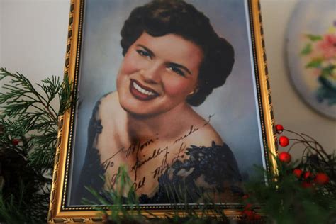 years later singer patsy cline celebrated in hometown the new york times