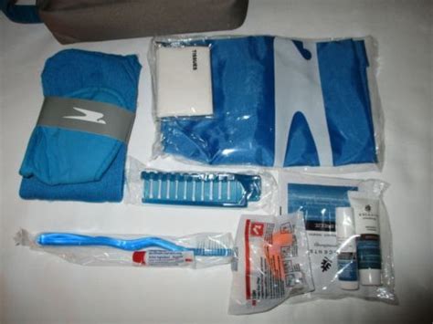 aerolineas argentinas first class amenity kit bag w contents airline travel boletos de avion