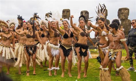dancers performed  honor   occasion ancestral south pacific islands native people
