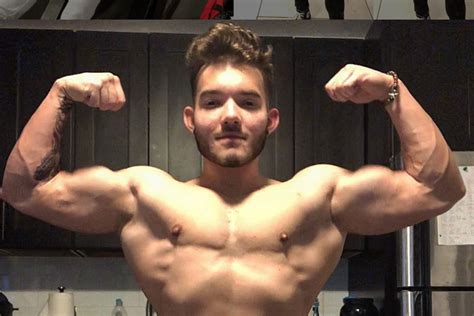 this transgender man is a champion bodybuilder and college