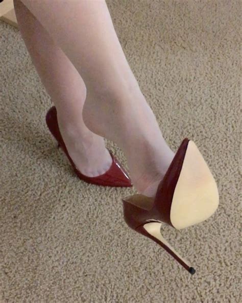 254 best i love shoeplay ladies images on pinterest slippers spiked heels and stiletto heels