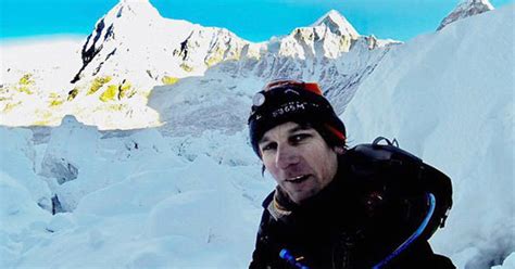 mount everest climber hid in cave to dodge £8 500 fee and