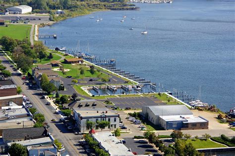 frankfort municipal marina slip dock mooring reservations dockwa