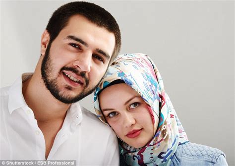 Umm Muladhat Publishes First Sex Guide For Muslim Women Daily Mail Online