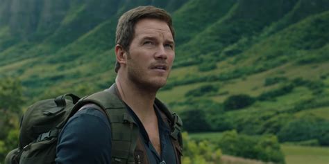 See Chris Pratt Run For His Life Again In The New Jurassic World