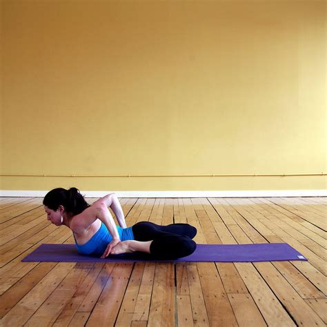 frog pose frog pose quad stretches glute stretches
