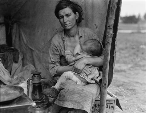28 Vintage Breastfeeding Photos Full Of Love And Strength