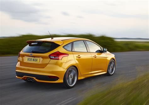 ford focus st heres    costs  europe autoevolution
