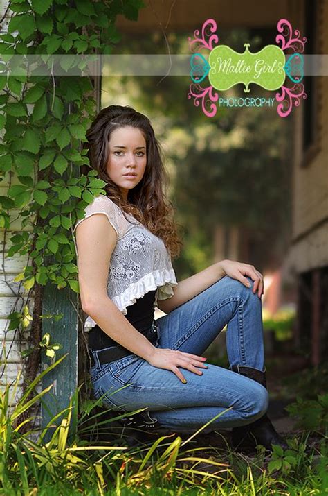 outdoor photography poses teens dsc 7783 web senior girl hattiesburg ms senior photographer