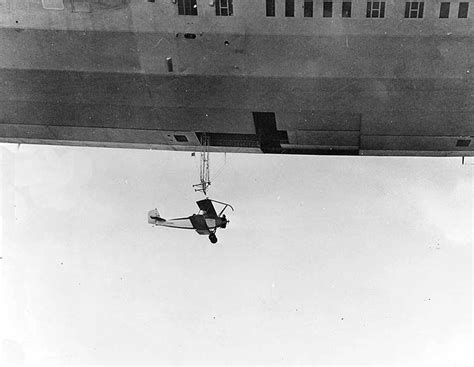 navy airships uss akron zrs   uss macon zrs