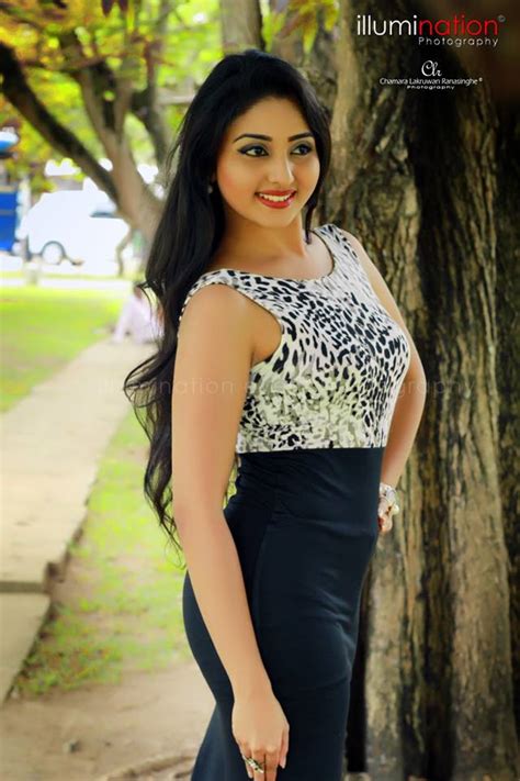 actress and models vinu udani siriwardhana sri lankan