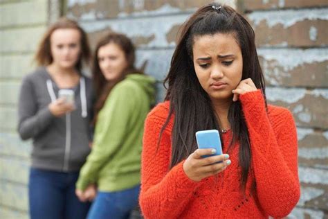 How To Spot The Signs Of Cyberbullying