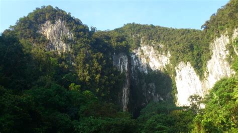 Tourist Guide To Gunung Mulu National Park Malaysia