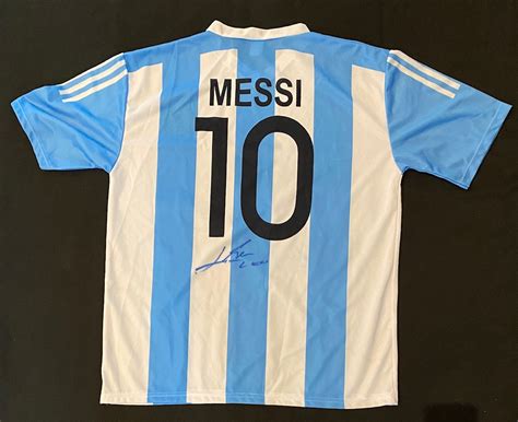 Charitybuzz Leo Messi Argentina 10 Signed Jersey Lot 2074832