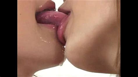 two japanese girls wet kissing close up xvideos